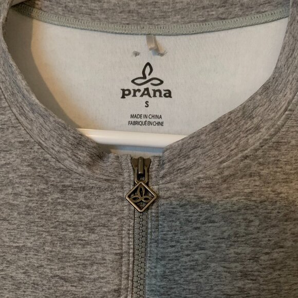 Women's Prana Zippered Athletic Pullover Size S - Picture 2 of 3